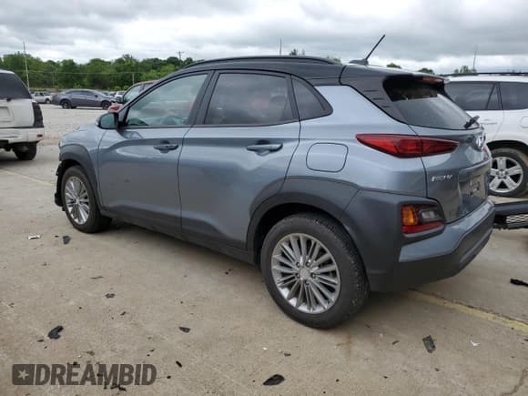 ✅ 2020 Hyundai Kona SEL • VIN: KM8K2CAA9LU452047 • Лот: 54221854. Опубликован ранее на Copart с пробегом 58 496 миль. Бесплатный доступ к архиву аукционных продаж из США и подробный отчёт об истории автомобиля на DreamBid. Изображение 2.