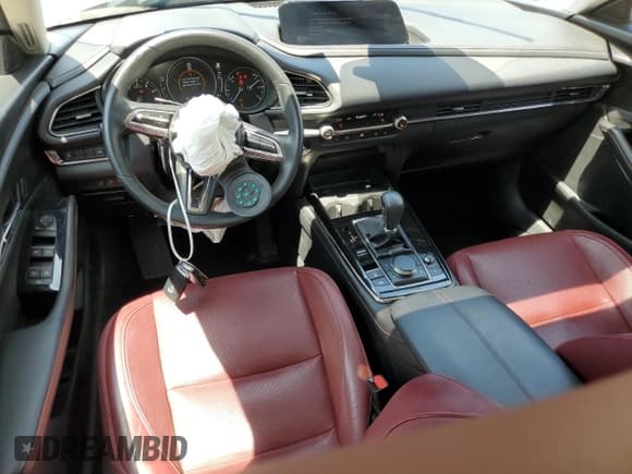 ✅ 2022 Mazda CX-30 S Carbon Edition • VIN: 3MVDMBCL0NM434395 • Lot: 56247715. Listed on Copart with 40,698 mi. Free auction sales archive from the USA and detailed vehicle history report at DreamBid. Image 8.