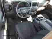 2022 Chevrolet Silverado 1500 Work Truck z VIN 3GCNWAED2NG165072, wystawiony jako Copart lot #49977855 z przebiegiem 29 435 mil mil oraz Szkoda całkowita • Salvage title. Historia ofert i sprzedaży dostępna na DreamBid. Obrazek 8.