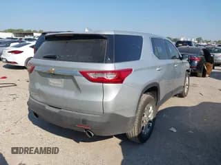 ✅ 2021 Chevrolet Traverse LS • VIN: 1GNERFKW2MJ128022 • Lot: 43224649. Wystawiony na IAAI z przebiegiem 145 685 mil. Bezpłatny archiwum sprzedaży aukcyjnych z USA i szczegółowy raport historii pojazdu na DreamBid. Zdjęcie 4.