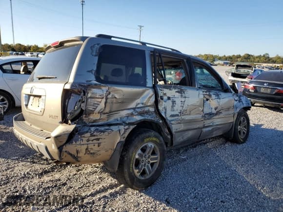 ✅ 2005 Honda Pilot EX-L • VIN: 5FNYF18525B019519 • Lot: 89496265. Wystawiony na Copart z przebiegiem Nie podano. Bezpłatny archiwum sprzedaży aukcyjnych z USA i szczegółowy raport historii pojazdu na DreamBid. Zdjęcie 3.