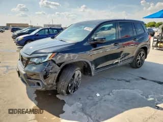 ✅ 2021 Honda Passport Sport • VIN: 5FNYF8H24MB008230 • Lot: 69240425. Wystawiony na Copart z przebiegiem 50 639 mil. Bezpłatny archiwum sprzedaży aukcyjnych z USA i szczegółowy raport historii pojazdu na DreamBid. Zdjęcie 1.
