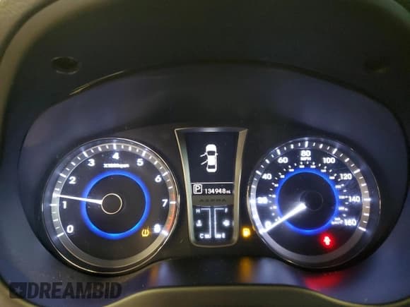 ✅ 2012 Hyundai Azera • VIN: KMHFG4JGXCA125557 • Лот: 80189105. Опубликован ранее на Copart с пробегом 134 948 миль. Бесплатный доступ к архиву аукционных продаж из США и подробный отчёт об истории автомобиля на DreamBid. Изображение 9.