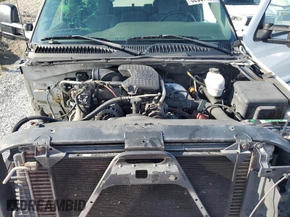 ✅ 2006 GMC Sierra 1500 • VIN: 1GTHC29D26E290202 • Lot: 62507155. Wystawiony na Copart z przebiegiem 201 161 mil. Bezpłatny archiwum sprzedaży aukcyjnych z USA i szczegółowy raport historii pojazdu na DreamBid. Zdjęcie 11.