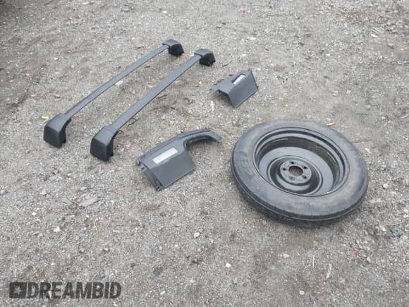 2025 Hyundai Santa Fe SEL with VIN 5NMP24GL4SH124677, listed as a IAAI auction lot 43280053 with 3,956 mi miles and . Bid and sale history available at DreamBid. Image 12.