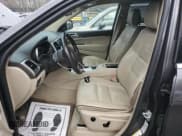 ✅ 2015 Jeep Grand Cherokee Overland • VIN: 1C4RJFCG0FC848046 • Lot: 49514795. Wystawiony na Copart z przebiegiem 212 688 mil. Bezpłatny archiwum sprzedaży aukcyjnych z USA i szczegółowy raport historii pojazdu na DreamBid. Zdjęcie 7.