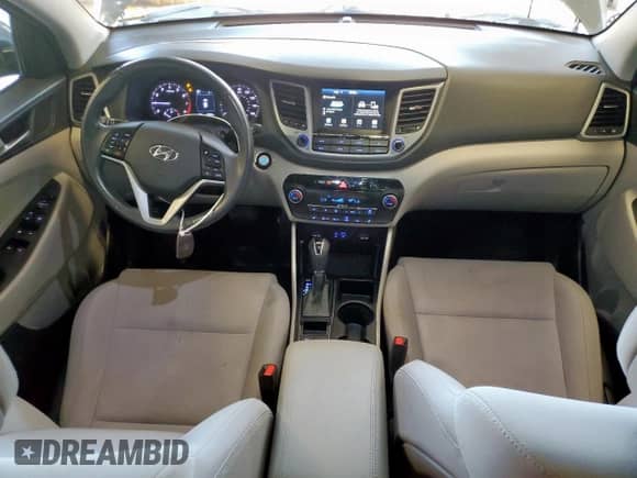 2018 Hyundai Tucson Limited z VIN KM8J33A20JU629308, wystawiony jako Copart lot #67594185 z przebiegiem 84 063 mil mil oraz Szkoda całkowita • Salvage title. Historia ofert i sprzedaży dostępna na DreamBid. Obrazek 8.