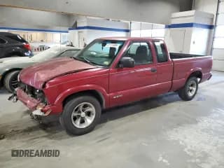 ✅ 1999 Chevrolet S-10 LS • VIN: 1GCCS19X9XK105017 • Лот: 81113464. Опубликован ранее на Copart с пробегом 210 892 миль. Бесплатный доступ к архиву аукционных продаж из США и подробный отчёт об истории автомобиля на DreamBid. Изображение 1.