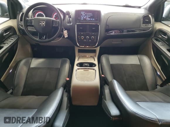 ✅ 2019 Dodge Grand Caravan SXT • VIN: 2C4RDGCG0KR699085 • Lot: 68458615. Wystawiony na Copart z przebiegiem 54 925 mil. Bezpłatny archiwum sprzedaży aukcyjnych z USA i szczegółowy raport historii pojazdu na DreamBid. Zdjęcie 8.