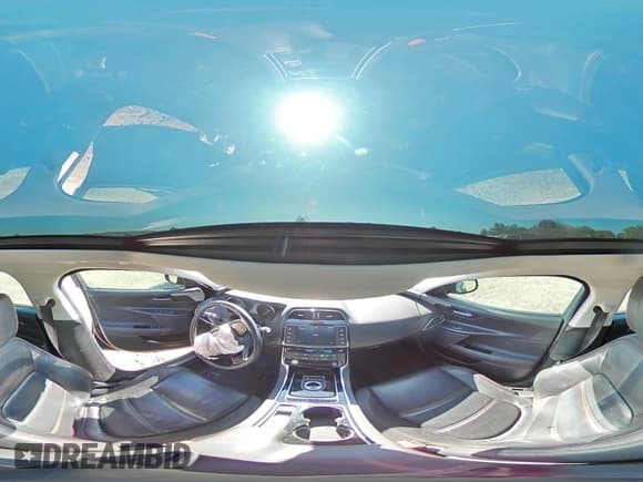 ✅ 2017 Jaguar XE 25t Prestige • VIN: SAJAE4BG4HA964101 • Lot: 63827862. Wystawiony na Copart z przebiegiem 67 132 mil. Bezpłatny archiwum sprzedaży aukcyjnych z USA i szczegółowy raport historii pojazdu na DreamBid. Zdjęcie 12.