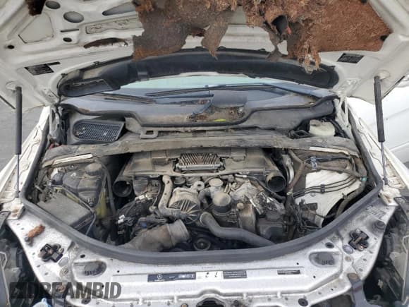 ✅ 2006 Mercedes-Benz R 3.5L • VIN: 4JGCB65E16A035417 • Лот: 92732015. Опубликован ранее на Copart с пробегом 196 822 миль. Бесплатный доступ к архиву аукционных продаж из США и подробный отчёт об истории автомобиля на DreamBid. Изображение 11.