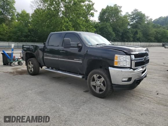 ✅ 2014 Chevrolet Silverado 2500HD LT • VIN: 1GC1KXCGXEF121137 • Лот: 66491985. Опубликован ранее на Copart с пробегом 140 444 миль. Бесплатный доступ к архиву аукционных продаж из США и подробный отчёт об истории автомобиля на DreamBid. Изображение 4.