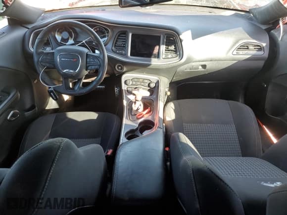 ✅ 2019 Dodge Challenger R/T Scat Pack Widebody • VIN: 2C3CDZFJ3KH694658 • Lot: 81428584. Wystawiony na Copart z przebiegiem Nie podano. Bezpłatny archiwum sprzedaży aukcyjnych z USA i szczegółowy raport historii pojazdu na DreamBid. Zdjęcie 8.