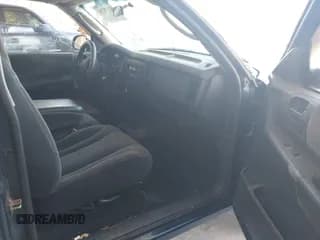 ✅ 2002 Dodge Dakota SLT • VIN: 1B7GL42X02S557196 • Lot: 42518750. Wystawiony na IAAI z przebiegiem Nie podano. Bezpłatny archiwum sprzedaży aukcyjnych z USA i szczegółowy raport historii pojazdu na DreamBid. Zdjęcie 5.