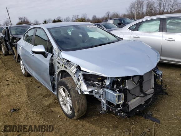 ✅ 2018 Chevrolet Cruze LT • VIN: 1G1BE5SM6J7113508 • Lot: 38336673. Listed on Copart with 25,958 mi. Free auction sales archive from the USA and detailed vehicle history report at DreamBid. Image 4.