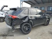 ✅ 2020 Toyota RAV4 XLE • VIN: 2T3W1RFV7LW102507 • Лот: 82751715. Опубликован ранее на Copart с пробегом 44 531 миль. Бесплатный доступ к архиву аукционных продаж из США и подробный отчёт об истории автомобиля на DreamBid. Изображение 3.