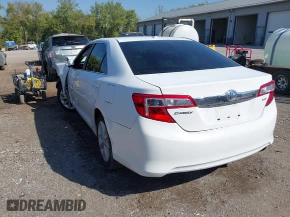 ✅ 2013 Toyota Camry SE • VIN: 4T1BF1FK4DU715430 • Lot: 43332992. Listed on IAAI with Not provided. Free auction sales archive from the USA and detailed vehicle history report at DreamBid. Image 3.