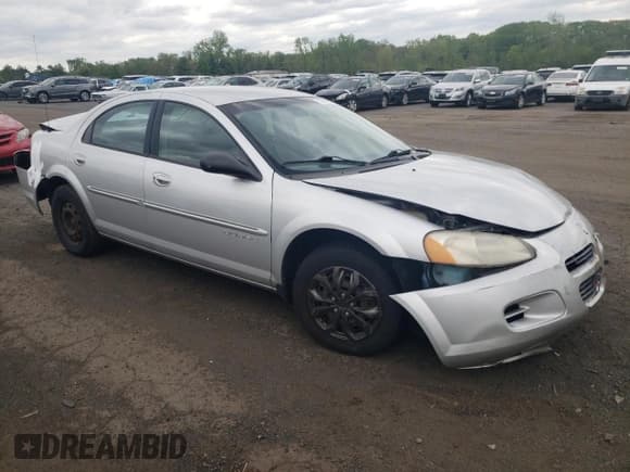 ✅ 2001 Dodge Stratus SE • VIN: 1B3EJ46U61N522786 • Lot: 55478205. Wystawiony na Copart z przebiegiem 88 051 mil. Bezpłatny archiwum sprzedaży aukcyjnych z USA i szczegółowy raport historii pojazdu na DreamBid. Zdjęcie 4.