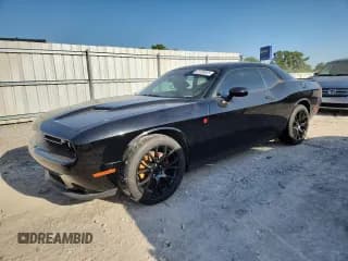 ✅ 2018 Dodge Challenger SXT Plus • VIN: 2C3CDZAG8JH131616 • Lot: 61489935. Wystawiony na Copart z przebiegiem 137 475 mil. Bezpłatny archiwum sprzedaży aukcyjnych z USA i szczegółowy raport historii pojazdu na DreamBid. Zdjęcie 1.