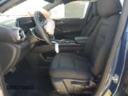 ✅ 2025 Chevrolet Equinox FWD LT • VIN: 3GNAXHEG7SL324158 • Lot: 66371335. Wystawiony na Copart z przebiegiem 3 588 mil. Bezpłatny archiwum sprzedaży aukcyjnych z USA i szczegółowy raport historii pojazdu na DreamBid. Zdjęcie 7.