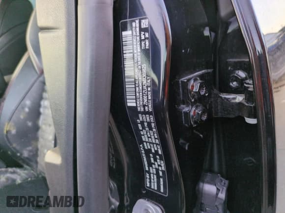 ✅ 2021 Maserati Levante GTS • VIN: ZN661ZUA2MX369825 • Лот: 74313824. Опубликован ранее на Copart с пробегом Не указан. Бесплатный доступ к архиву аукционных продаж из США и подробный отчёт об истории автомобиля на DreamBid. Изображение 14.