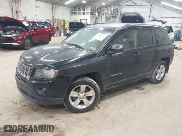 ✅ 2016 Jeep Compass Sport • VIN: 1C4NJDBB2GD535620 • Lot: 43585226. Wystawiony na IAAI z przebiegiem 195 000 mil. Bezpłatny archiwum sprzedaży aukcyjnych z USA i szczegółowy raport historii pojazdu na DreamBid. Zdjęcie 2.