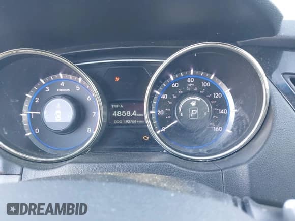 2012 Hyundai Sonata SE with VIN 5NPEC4AB8CH452970, listed as a IAAI auction lot 43304614 with 192,764 mi miles and . Bid and sale history available at DreamBid. Image 7.