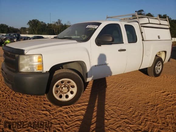 ✅ 2011 Chevrolet Silverado 1500 Work Truck • VIN: 1GCRCPEA2BZ405025 • Lot: 76584324. Listed on Copart with 261,393 mi. Free auction sales archive from the USA and detailed vehicle history report at DreamBid. Image 1.