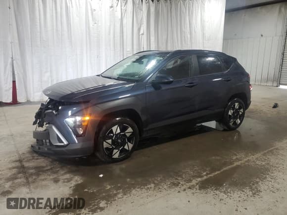 ✅ 2025 Hyundai Kona SEL • VIN: KM8HBCAB0SU259593 • Лот: 91878805. Опубликован ранее на Copart с пробегом 17 203 миль. Бесплатный доступ к архиву аукционных продаж из США и подробный отчёт об истории автомобиля на DreamBid. Изображение 1.