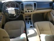 ✅ 2011 Toyota Tacoma • VIN: 3TMLU4EN8BM070455 • Лот: 86603125. Опубликован ранее на Copart с пробегом 175 372 миль. Бесплатный доступ к архиву аукционных продаж из США и подробный отчёт об истории автомобиля на DreamBid. Изображение 8.