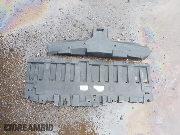 ✅ 2017 Chevrolet Cruze LT • VIN: 1G1BE5SM8H7263680 • Lot: 42426759. Listed on IAAI with 114,958 mi. Free auction sales archive from the USA and detailed vehicle history report at DreamBid. Image 12.