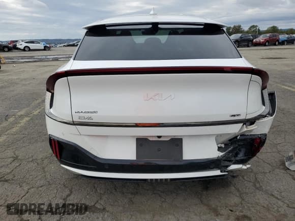 ✅ 2023 Kia EV6 GT • VIN: KNDC5DLE1P5132243 • Lot: 86844585. Wystawiony na Copart z przebiegiem 12 123 mil. Bezpłatny archiwum sprzedaży aukcyjnych z USA i szczegółowy raport historii pojazdu na DreamBid. Zdjęcie 6.