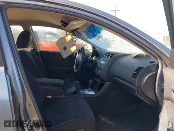 ✅ 2011 Nissan Altima S • VIN: 1N4AL2AP6BC107418 • Лот: 43698279. Опубликован ранее на IAAI с пробегом 163 769 миль. Бесплатный доступ к архиву аукционных продаж из США и подробный отчёт об истории автомобиля на DreamBid. Изображение 5.