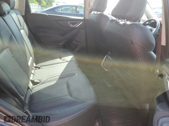 ✅ 2020 Subaru Forester Limited • VIN: JF2SKAUCXLH536555 • Lot: 61989895. Listed on Copart with 37,783 mi. Free auction sales archive from the USA and detailed vehicle history report at DreamBid. Image 10.