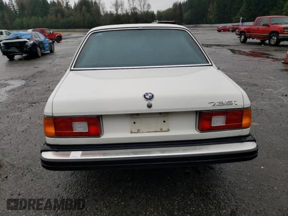 ✅ 1985 BMW 7 Series 735i • VIN: WBAFH8402F0970689 • Lot: 74534844. Wystawiony na Copart z przebiegiem 192 703 mil. Bezpłatny archiwum sprzedaży aukcyjnych z USA i szczegółowy raport historii pojazdu na DreamBid. Zdjęcie 6.