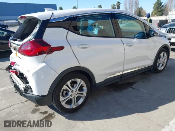 ✅ 2021 Chevrolet Bolt EV LT • VIN: 1G1FY6S09M4102732 • Lot: 41449720. Wystawiony na IAAI z przebiegiem 49 215 mil. Bezpłatny archiwum sprzedaży aukcyjnych z USA i szczegółowy raport historii pojazdu na DreamBid. Zdjęcie 4.