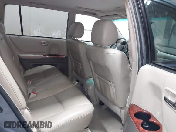 ✅ 2007 Toyota Highlander w/3rd Row • VIN: JTEEP21AX70228856 • Lot: 42881798. Wystawiony na IAAI z przebiegiem 192 419 mil. Bezpłatny archiwum sprzedaży aukcyjnych z USA i szczegółowy raport historii pojazdu na DreamBid. Zdjęcie 8.