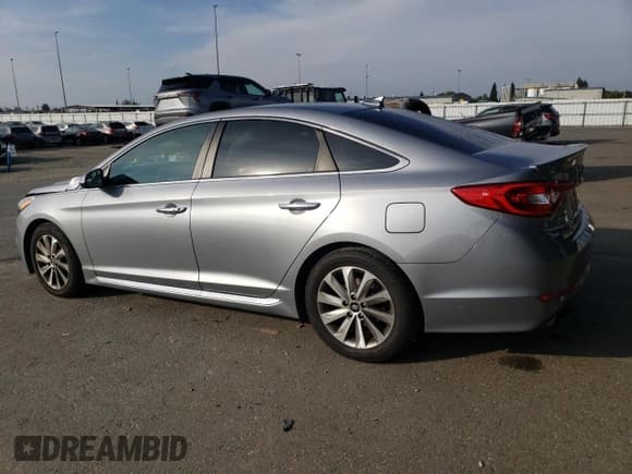 ✅ 2016 Hyundai Sonata Sport • VIN: 5NPE34AF9GH431425 • Лот: 82720395. Опубликован ранее на Copart с пробегом 121 902 миль. Бесплатный доступ к архиву аукционных продаж из США и подробный отчёт об истории автомобиля на DreamBid. Изображение 2.