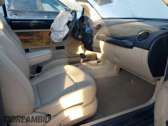 ✅ 2007 Volkswagen Beetle • VIN: 3VWRF31Y07M416355 • Lot: 41569687. Listed on IAAI with 146,413 mi. Free auction sales archive from the USA and detailed vehicle history report at DreamBid. Image 5.