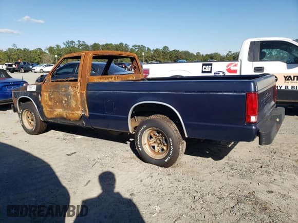✅ 1984 Chevrolet S-10 • VIN: 1GCCS14B7E8258694 • Лот: 79666174. Опубликован ранее на Copart с пробегом Не указан. Бесплатный доступ к архиву аукционных продаж из США и подробный отчёт об истории автомобиля на DreamBid. Изображение 2.