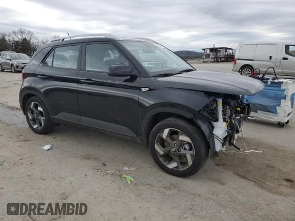 ✅ 2024 Hyundai Venue SEL • VIN: KMHRC8A36RU339384 • Lot: 44604035. Listed on Copart with 6,072 mi. Free auction sales archive from the USA and detailed vehicle history report at DreamBid. Image 4.