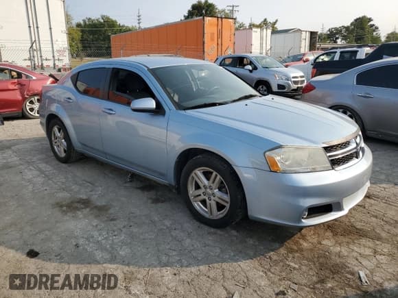 ✅ 2013 Dodge Avenger SXT • VIN: 1C3CDZCBXDN677444 • Лот: 71124604. Опубликован ранее на Copart с пробегом 120 064 миль. Бесплатный доступ к архиву аукционных продаж из США и подробный отчёт об истории автомобиля на DreamBid. Изображение 4.