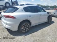 ✅ 2023 Maserati Grecale Modena • VIN: ZN682AVM4P7427213 • Lot: 66176374. Wystawiony na Copart z przebiegiem 3 001 mil. Bezpłatny archiwum sprzedaży aukcyjnych z USA i szczegółowy raport historii pojazdu na DreamBid. Zdjęcie 3.