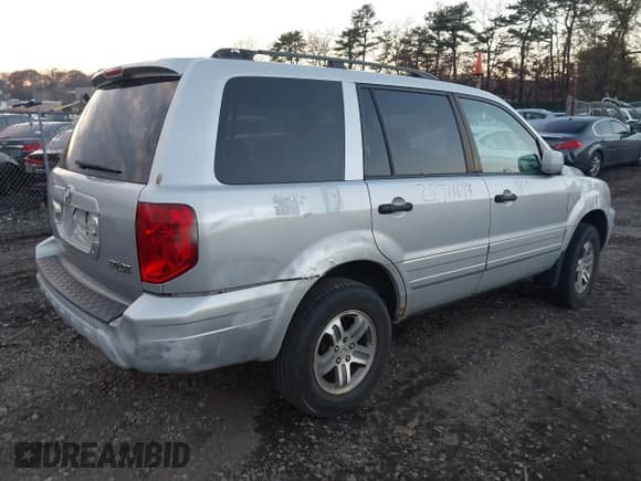 ✅ 2004 Honda Pilot EX • VIN: 2HKYF18734H600416 • Lot: 43759089. Wystawiony na IAAI z przebiegiem Nie podano. Bezpłatny archiwum sprzedaży aukcyjnych z USA i szczegółowy raport historii pojazdu na DreamBid. Zdjęcie 4.