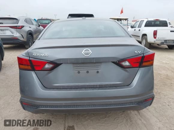 ✅ 2022 Nissan Altima SV • VIN: 1N4BL4DV7NN317318 • Lot: 43503122. Wystawiony na IAAI z przebiegiem 67 769 mil. Bezpłatny archiwum sprzedaży aukcyjnych z USA i szczegółowy raport historii pojazdu na DreamBid. Zdjęcie 17.