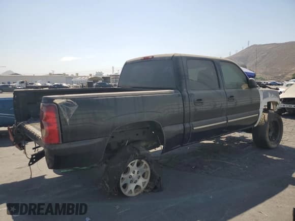 ✅ 2004 Chevrolet Silverado 1500 LS • VIN: 2GCEC13T841369420 • Лот: 74151054. Опубликован ранее на Copart с пробегом Не указан. Бесплатный доступ к архиву аукционных продаж из США и подробный отчёт об истории автомобиля на DreamBid. Изображение 3.