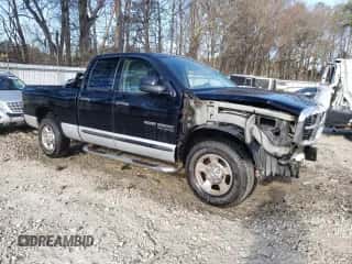 2006 Dodge 3500 SLT z VIN 3D7LL38C56G148935, wystawiony jako Copart lot #47109445 z przebiegiem 181 814 mil mil oraz Szkoda całkowita • Salvage title. Historia ofert i sprzedaży dostępna na DreamBid. Obrazek 4.