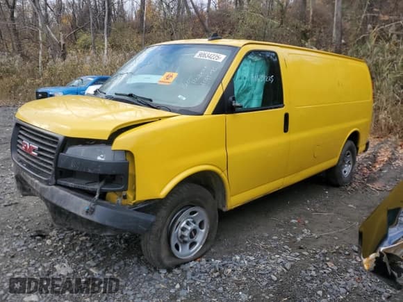 ✅ 2020 GMC Savana Cargo • VIN: 1GTW7AFG2L1252332 • Лот: 90634225. Опубликован ранее на Copart с пробегом Не указан. Бесплатный доступ к архиву аукционных продаж из США и подробный отчёт об истории автомобиля на DreamBid. Изображение 1.