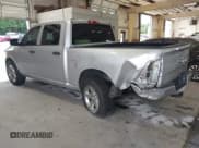 ✅ 2015 Ram 1500 Express • VIN: 1C6RR7KG0FS586039 • Lot: 42987189. Wystawiony na IAAI z przebiegiem 104 752 mil. Bezpłatny archiwum sprzedaży aukcyjnych z USA i szczegółowy raport historii pojazdu na DreamBid. Zdjęcie 3.