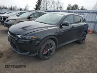 2023 Dodge Hornet GT Plus с VIN ZACNDFBN7P3A04306, выставлен на аукционе Copart как лот 51105815 с пробегом 50 682 миль миль и Чистый • Clean title. История ставок и продаж доступна на DreamBid. Изображение 1.